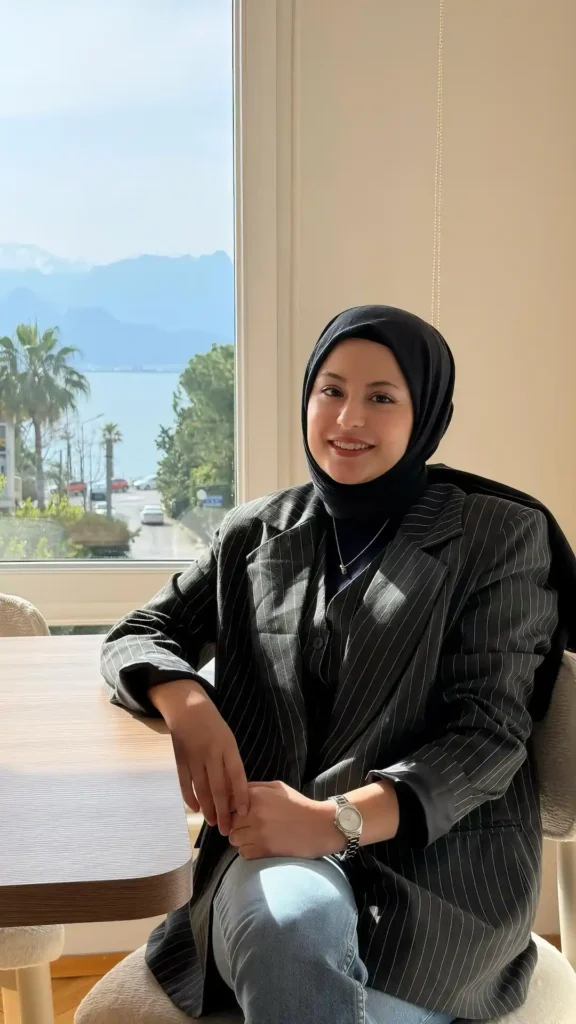antalyada terapi veren klinik psikolog Rüveyda yetkin görseli